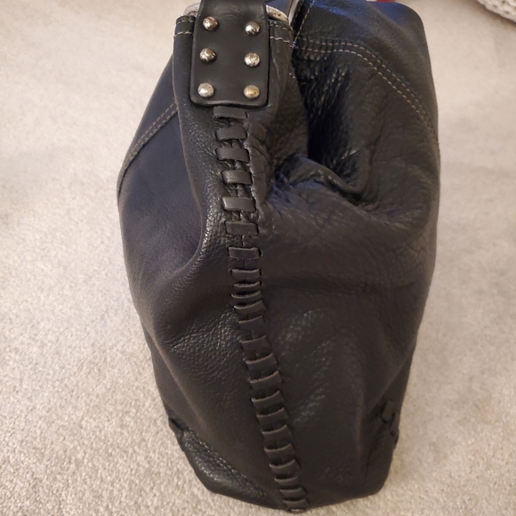 Lucky Brand Genuine Pebbled Leather Purse Black Distressed Hardware Stitching - Picture 4 of 16